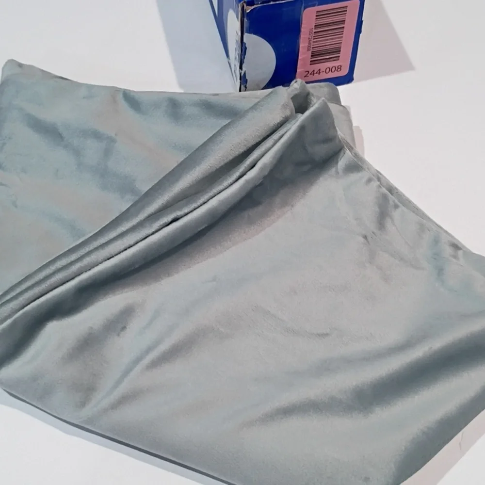 Set‎ of 2 Velvet Decorative Pillow Covers 18x18 Blue Grey
